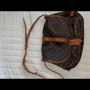 Authentic Louis Vuitton Sammur/Messenger Bag
